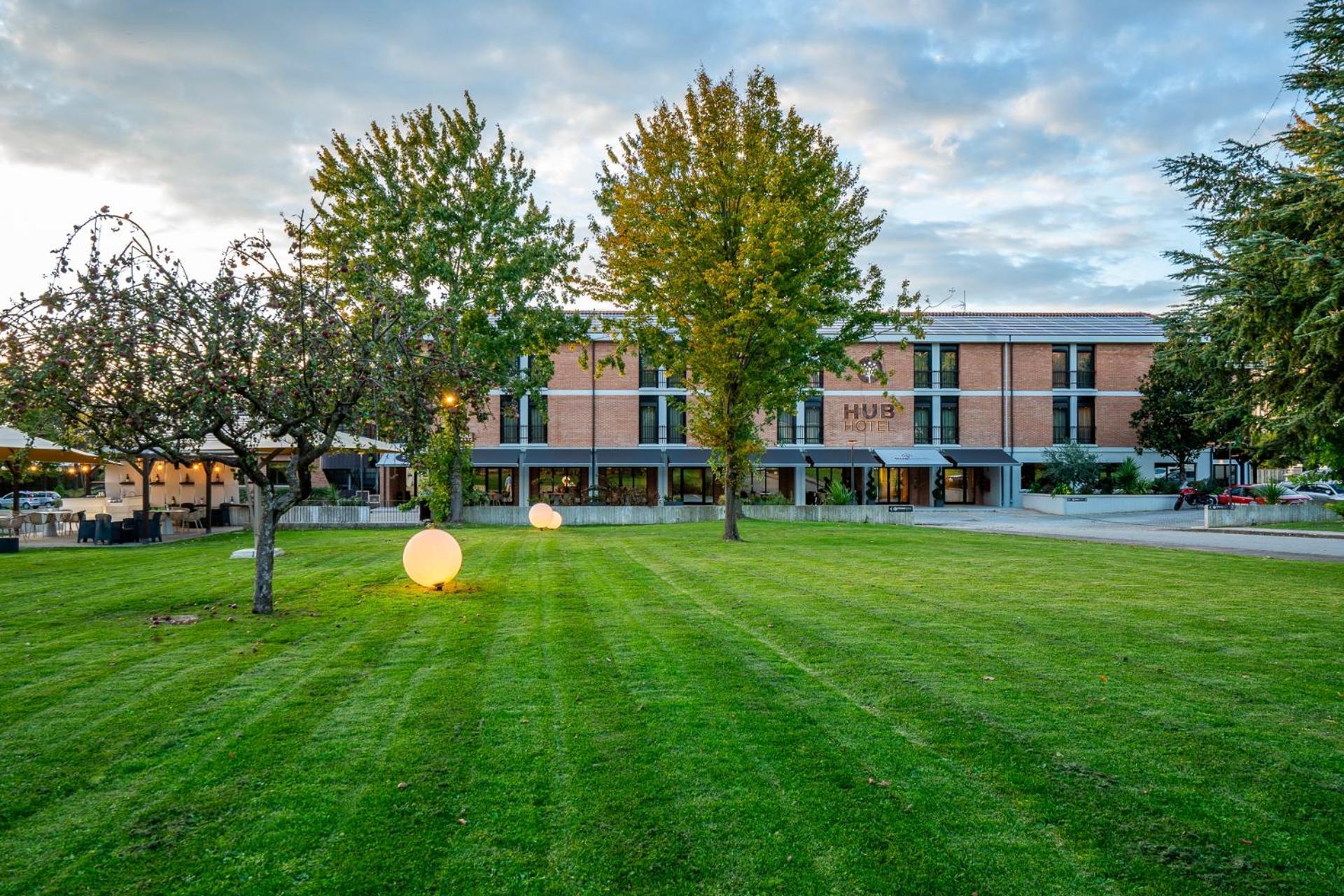 Hub Hotel Gubbio Exterior photo